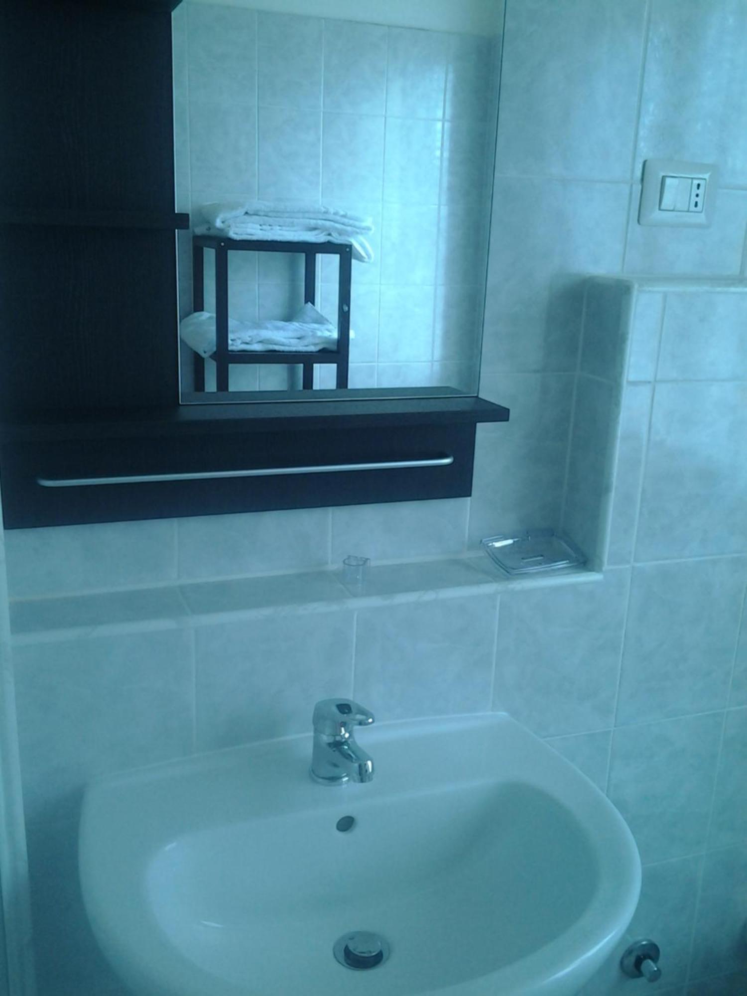 Locanda La Cascina San Giuliano Milanese Chambre photo